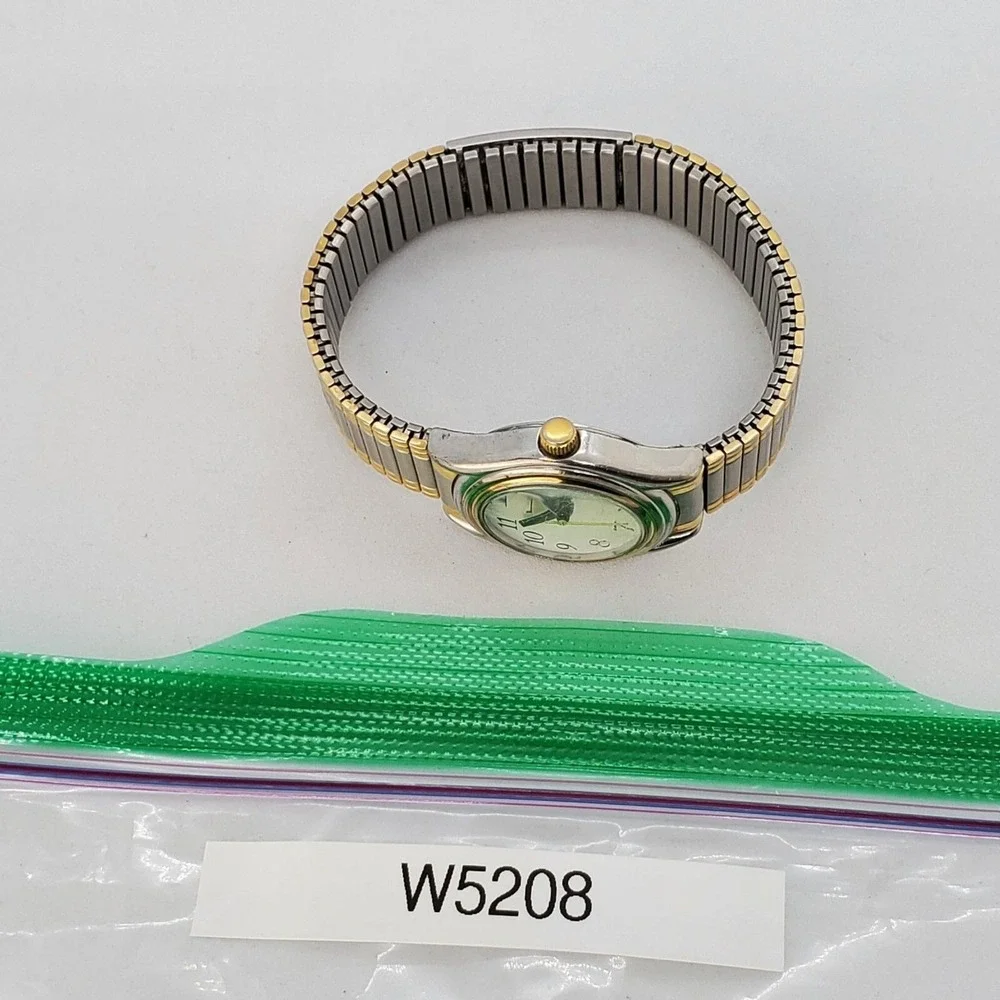 VTG Lorus Seiko Watch Women 28MM White Dial Two Tone Expandable Band New Battery